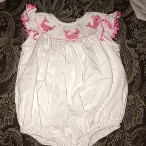 Smocked Auctions whale bubble